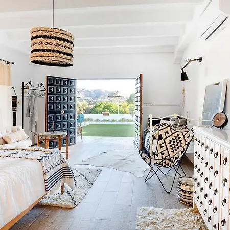 Bed & Breakfast Fahala *